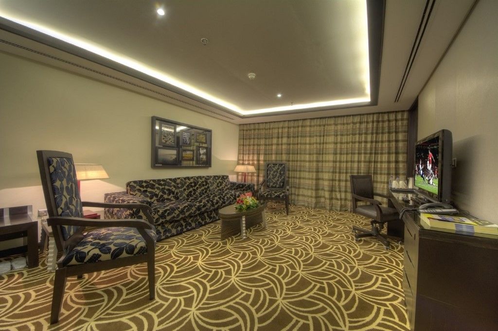 דובאי Raintree Rolla Hotel מראה חיצוני תמונה